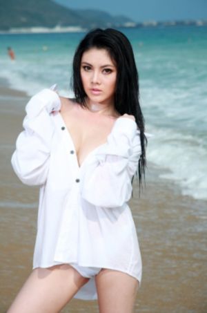 欧美肏屄黄色_BD免费观看视频